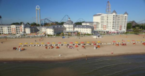 Отель Cedar Point Hotel Breakers  Сандаски